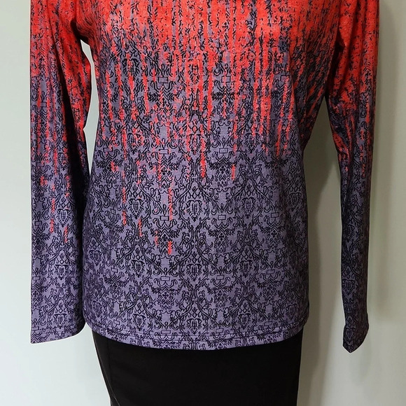 Exclusive red and purple demask pattern top - Picture 5 of 14